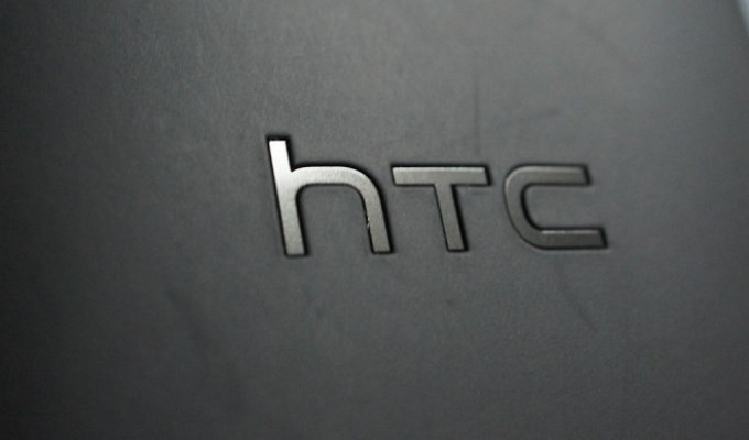 HTC Kembangkan Gelang Pintar
