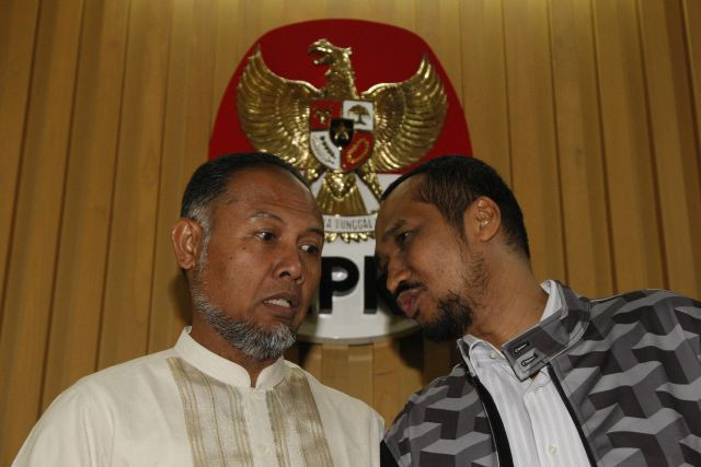 Wakil Ketua KPK Bambang Widjojanto dan Ketua KPK Abraham Samad.MI/Rommy Pujianto