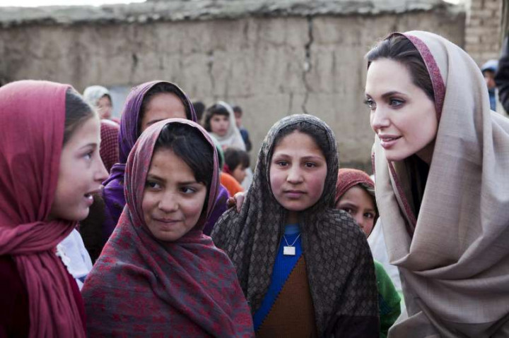 Angelina Jolie <i>Shock</i> Melihat Kondisi Kamp Pengungsi di Irak