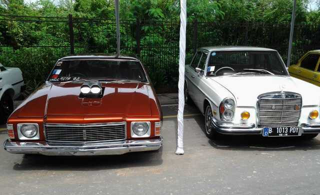 Keren, Kontes Slalom dan Mobil Retro di Bekasi  