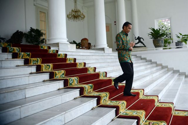 Presiden Jokowi hendak memberikan keterangan pers terkait kisruh KPK-Polri di Istana Kepresidenan, Bogor, Kamis (29/1/2015).MI/Panca Syurkani