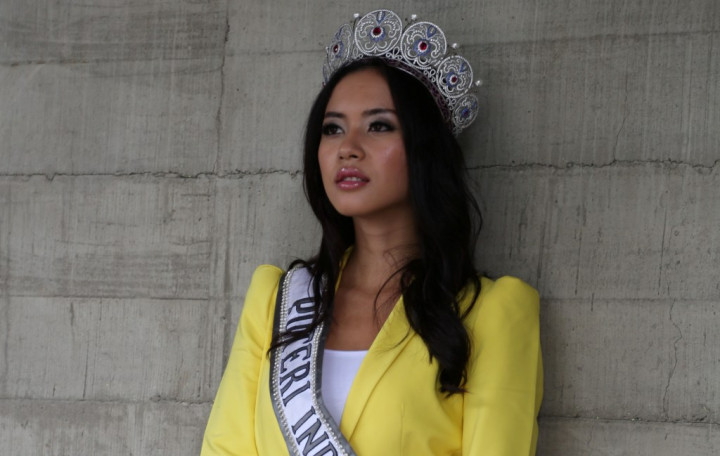 Ini yang Terjadi Ketika Foto Mesra Elvira & Abraham Samad Beredar