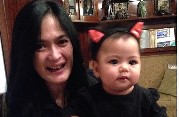 Donna Harun dan cucunya, Mikaila (Foto:Instagram)