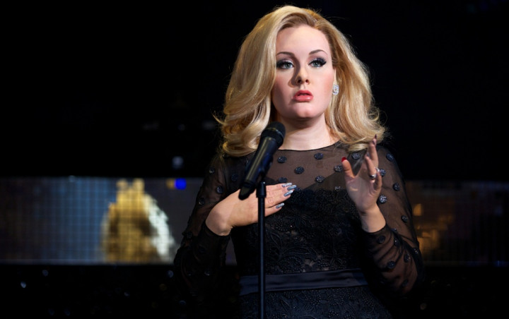 Adele Gandeng Phil Collins Garap Album Baru