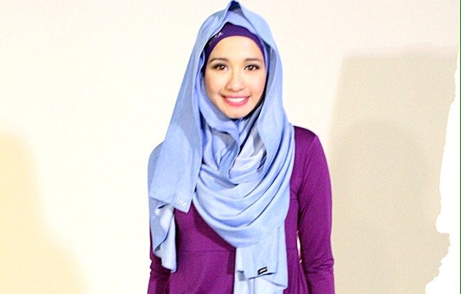 Laudya Cynthia Bella Cari Gaya Berhijab yang Pas
