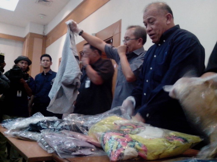 Hati-hati! Banyak Kuman Berbahaya di Baju Bekas Impor