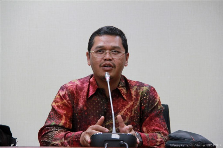 Penutupan Loket Bandara Rugikan Masyarakat & Operator