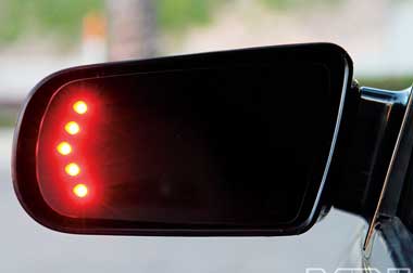 Minimalkan <i>Blind Spot</i> Dengan <i>LED Mirror</i> 