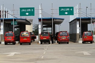 Maret, Terminal Pulo Gebang Beroperasi Penuh