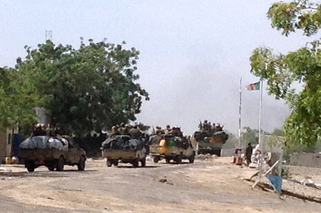 Pasukan gabungan berpatroli di Fotokol, kota di Kamerun yang berbatasan dengan Nigeria, dalam mengantisipasi serangan Boko Haram - AFP / STEPHANE YAS