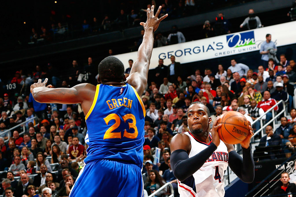 Hawks Kalahkan Warriors 