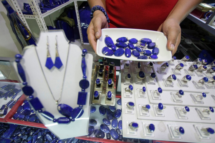 Raup Rp1,5 M, Bisnis Batu Bacan Asal Ambon Tembus Pasar Global