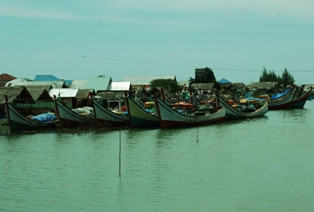 Blusukan ke Kampung Laut, Menko Maritim Siapkan Kampung Inovasi Nelayan
