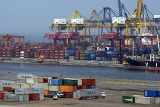 Batam Miliki Terminal Petikemas Standar Internasional