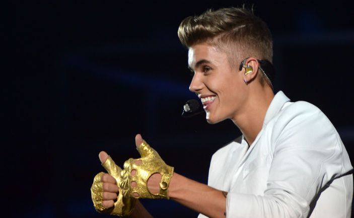 Sepatu Bekas Justin Bieber Terjual Rp785 Juta