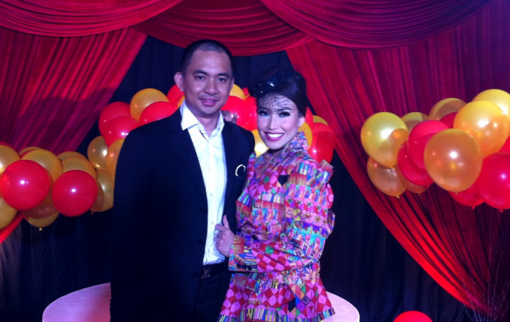 Tolak Bule, Ayu Dewi Pilih Suami