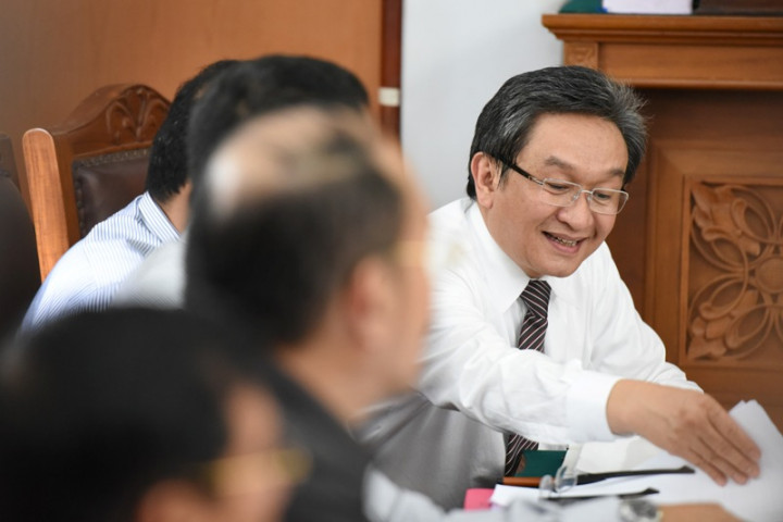 Banjir, Kuasa Hukum Budi Gunawan Ragu Saksi Bakal Datang