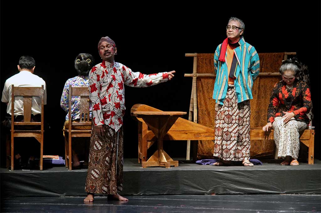 Teater Gandrik Pentaskan &rsquo;Tangis&rsquo;