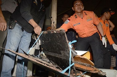 ​Pencarian Korban dan Serpihan QZ8501 di Sulselbar Dihentikan