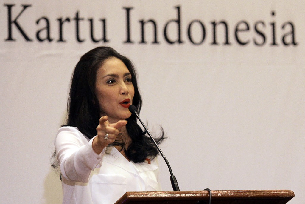 Rieke Diah Pitaloka -- ANTARA FOTO/Muhammad Adimaja