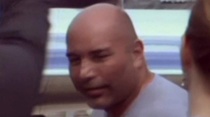 'Rambo' Rekrut <i>Sniper</i> sebagai Pembunuh Bayaran  