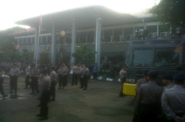 3 Water Canon dan Baracuda Disiagakan di PN Jaksel