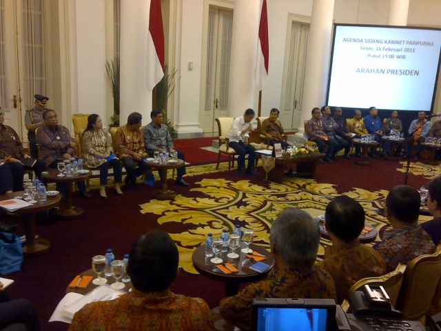 Jokowi Putuskan Nasib Komjen Budi Malam Ini?