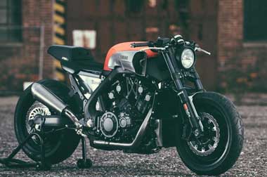 Yamaha VMAX Infrared, Edisi HUT 30 Versi <i>Builder</i> 