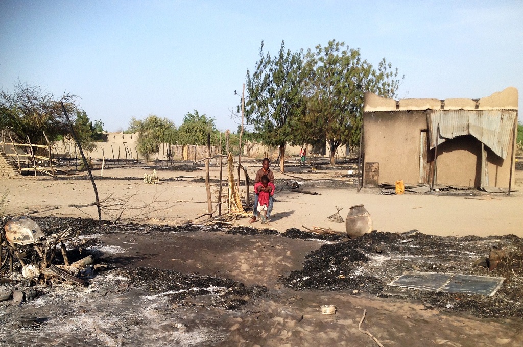 Kondisi desa Nougboua di Chad yang hancur diserang grup ekstremis Boko Haram - AFP / STEPHANE YAS (STR)