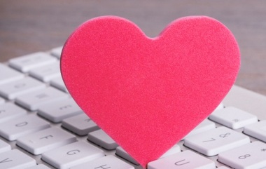 Orang Indonesia Tergolong Waspada Cari Kawan di Media Sosial