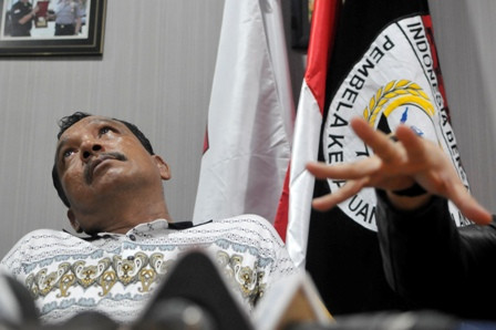 Eksekusi Labora Sitorus Diiringi Isak Tangis Karyawannya