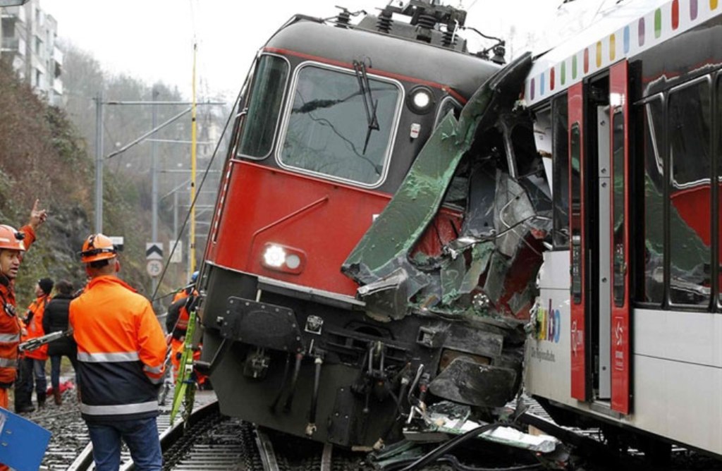 Tabrakan yang terjadi di Swiss (Foto: Trend)