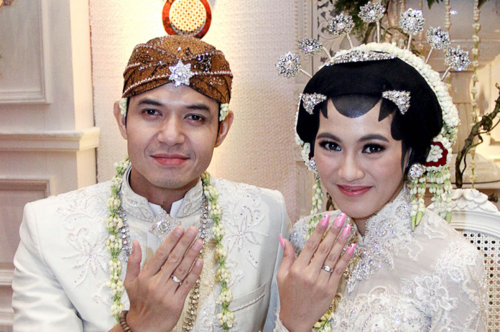 Alyssa dan Dude Dikaruniai Bayi Laki-laki