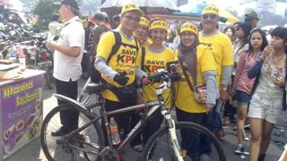 Sebelum Urus Pasien, Dokter Ini Lakukan Aksi Dukung KPK-Polri 