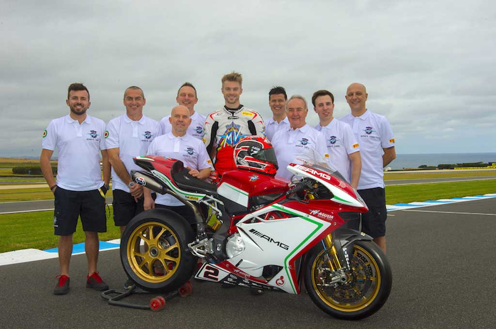 MV Agusta F4 RC diluncurkan bersamaan dengan peluncuran tim balap WSBK di Australia. Visordown