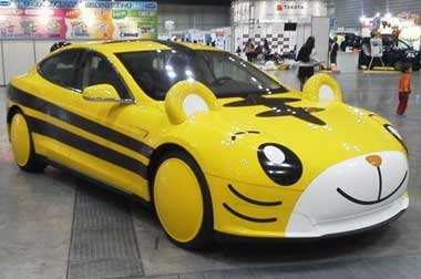 Tesla Model S Disulap jadi Kucing di Jepang