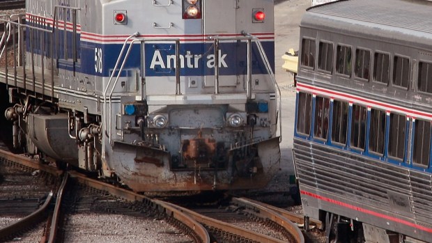 Pria Ini Tewas Saat Selfie di Rel Kereta