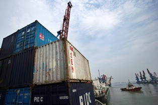 Jika Ingin Jadi Poros Maritim Dunia, Indonesia Harus Punya 14 Singapura