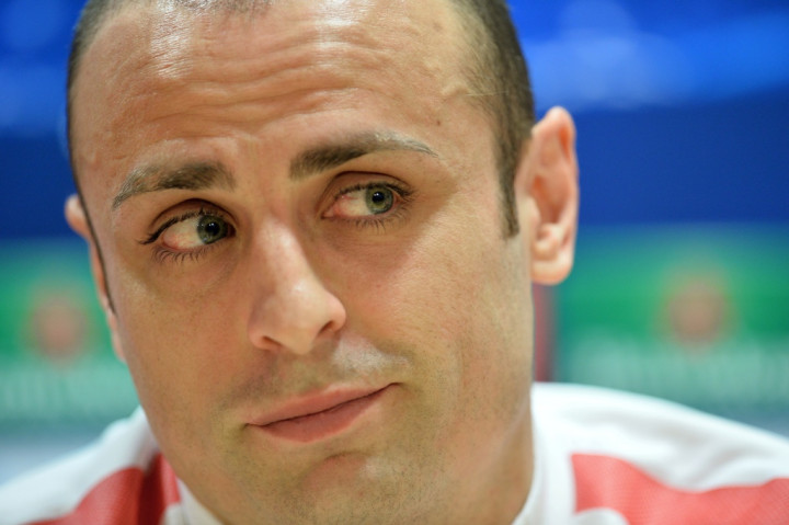 Berbatov Peringatkan Timnya Waspadai Arsenal