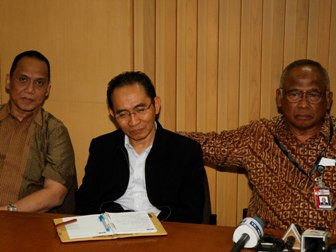 Derita Kanker, Indriyanto tak akan Mundur dari KPK