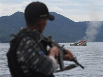 TNI AL Tangkap Empat Kapal Filipina Pencuri Ikan