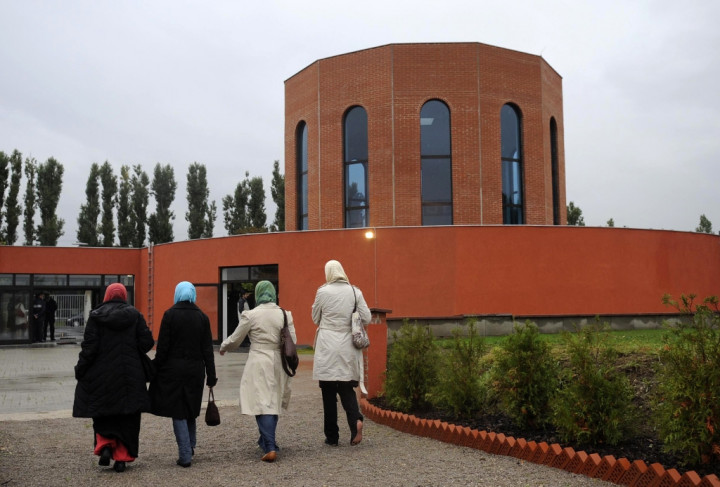 Muslim di Austria Wajib Baca Al Quran Terjemahan Jerman 