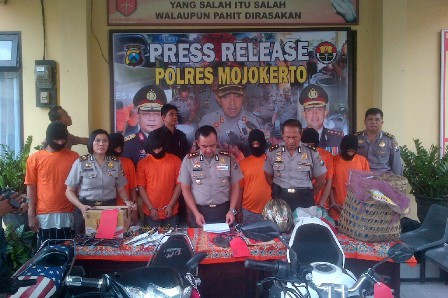 8 Pelaku Kejahatan Ditangkap dalam Operasi Sikat Semeru