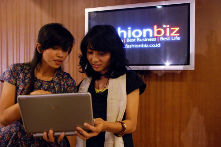 Bisnis <i>Online Booming</i>, Menteri Ekonomi Rapatkan <i>e-Commerce</i>