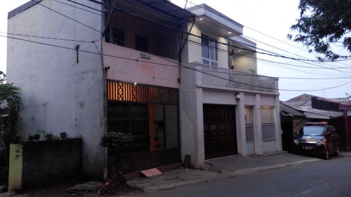 Hanya Ada Mobil Jenazah di Kantor Pemenang Tender UPS