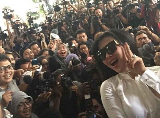 Syahrini: Hanya Ber-<i>selfie</i> Saja Bisa Dipanggil Saya 
