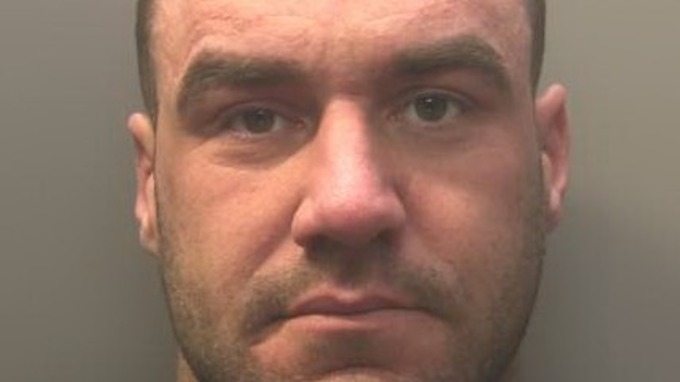 Greedy Matthew Waters. Foto: Mirror 