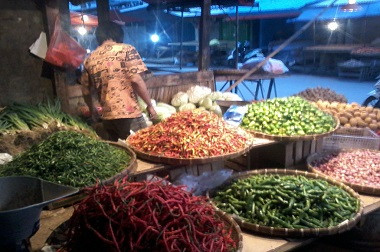 Harga Bumbu di Pasar Ciroyom Bandung pun Naik