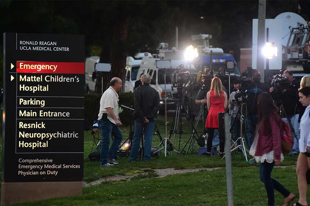 Harrison Ford Dirawat di Ronald Reagan UCLA Medical Center