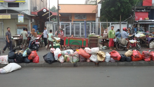 Cegah 'Pameran' Sampah, Pedagang Akan Jadi Tumbal